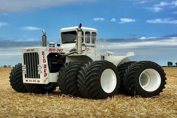 The 7 Most Powerful Tractors in the World 2025 – Ultimate Power Check